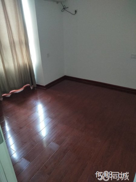 一小对面 公园大地超好楼层 新房精装修无住人南北通透带车位